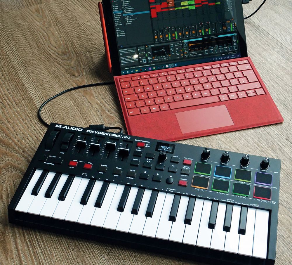 M-Audio Oxygen Pro Mini Guide: Get More from Your MIDI Keyboard